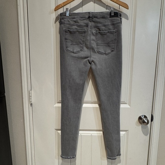 American Eagle Womens 6 Super High Rise Jeggings Distressed Next Level Stretch - Picture 2 of 14